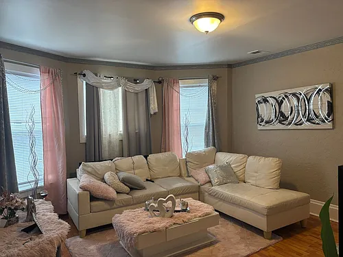 31 S Stowell St Photo 1