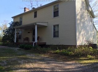 279 Hale St, Hurricane, WV 25526