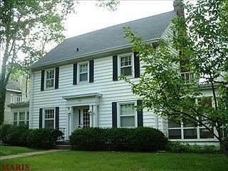 1st image of 203 W Jewel Ave