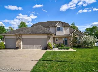 8574 Devin Dr, Davison, MI 48423