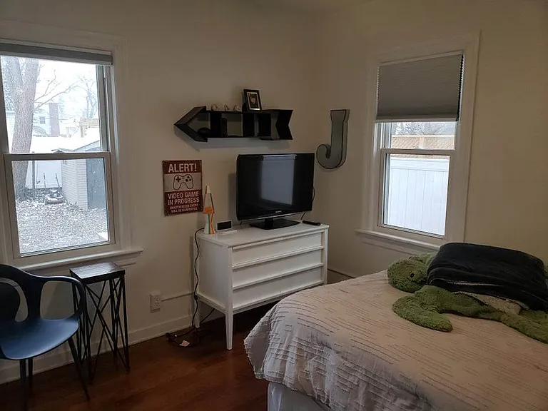 1573 Ardmore St SE — Photo 16