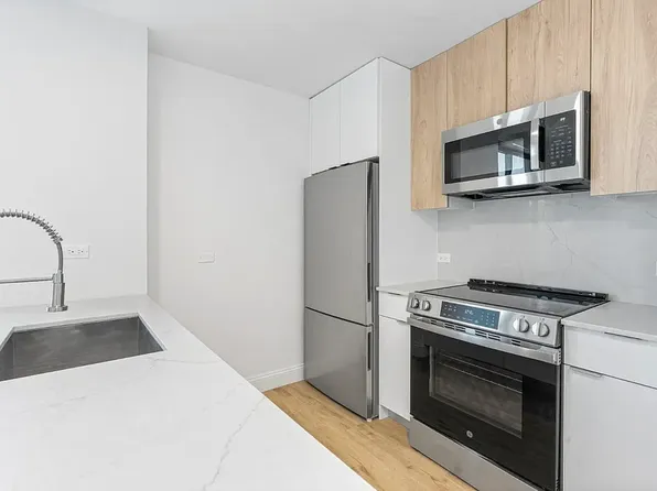 300 West 136th Street image 8 of 17