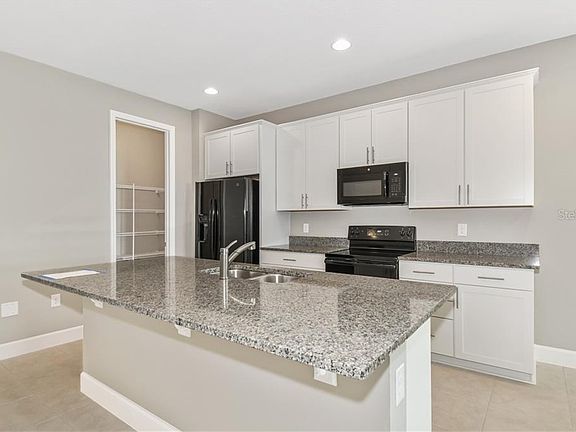 2nd image of 512 Buchannan Dr