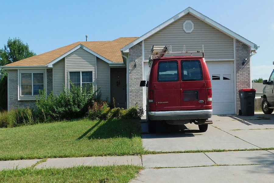 1st image of 1900 Breckenridge Dr