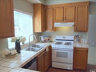 5th image of 596 Shannon Dr