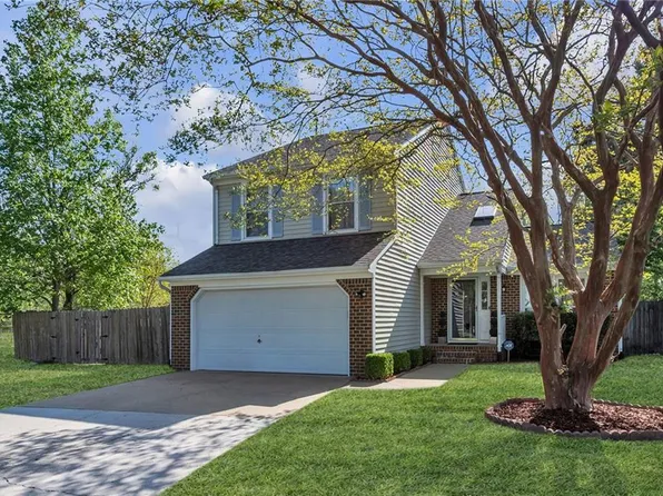 801 Whispering Woods Ct, Virginia Beach, VA 23456