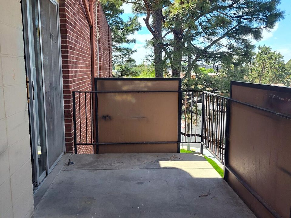 1st image of 1100 Alvarado Dr SE APT 302
