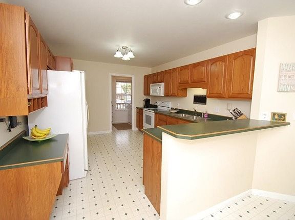 4th image of 1713 Scarlet Oak Dr