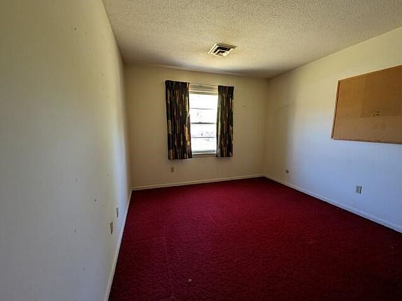 3rd image of 1517 Katherine Dr