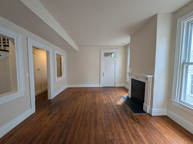 2115 E Marshall St #A — Photo 5