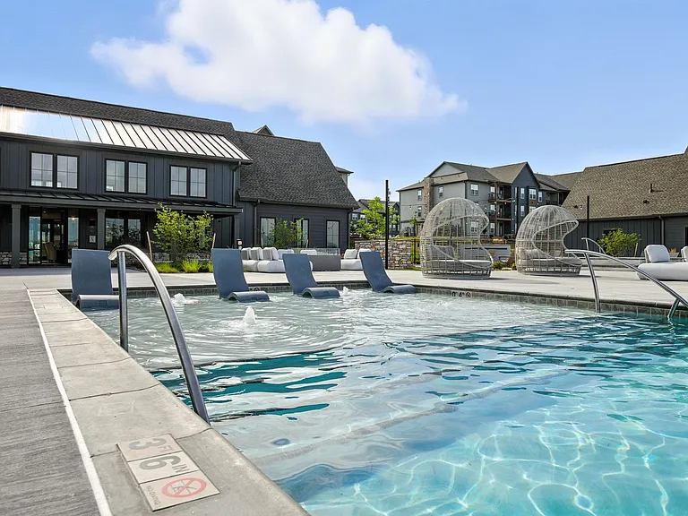 The Garrison Luxury Apartments — Photo 41
