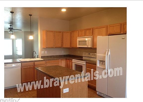 2926 Paula Lane A2 kitchen watermarked