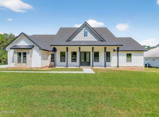 17759 Dogwood Cv, Biloxi, MS 39532