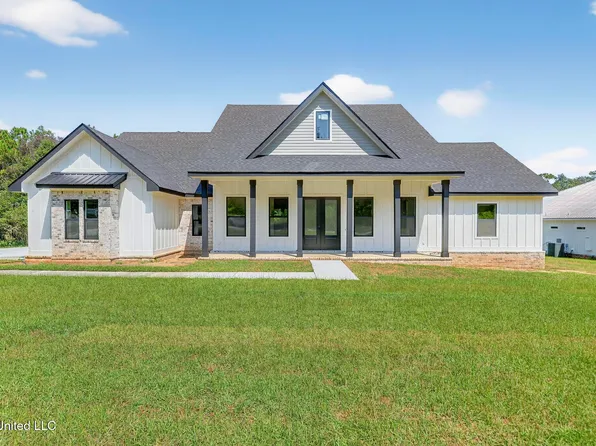 17759 Dogwood Cv, Biloxi, MS 39532