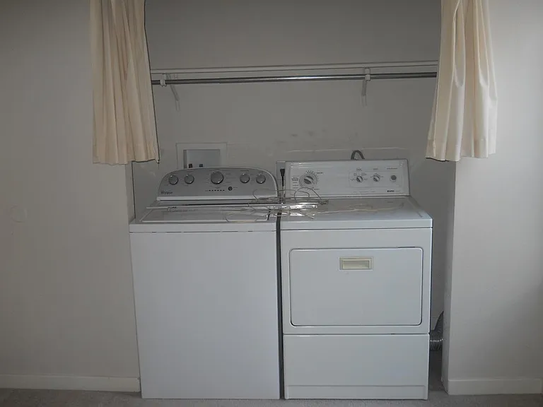 225 E 8th Ave #C6 — Photo 8