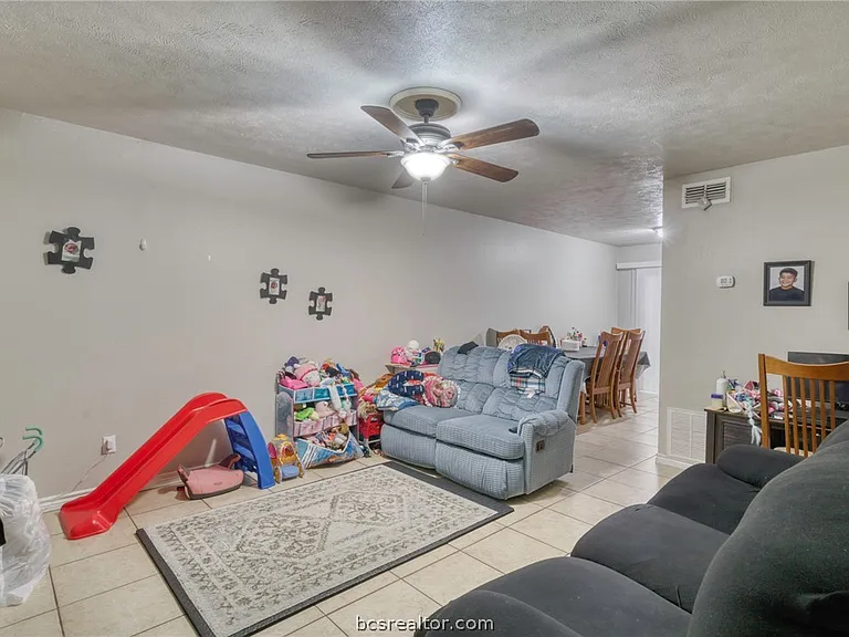 1908 Barak Ln #14 — Photo 3