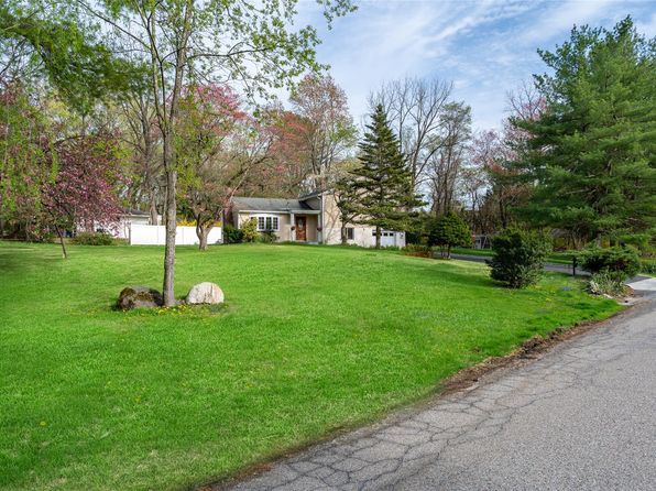 23 Kathleen Lane, Mount Kisco, NY 10549