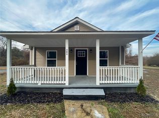 301 N Sullivan St, Blackstone, VA 23824