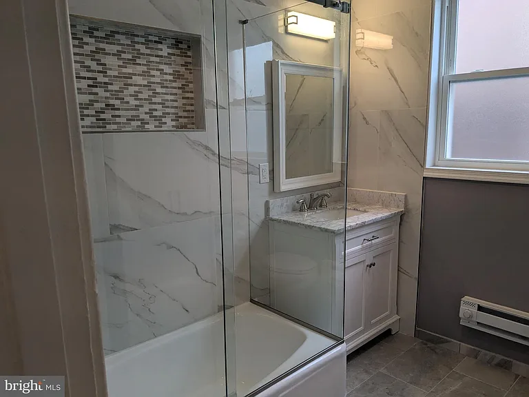 539 W Olney Ave — Photo 7