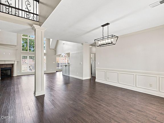 3rd image of 23 Davenport Cv