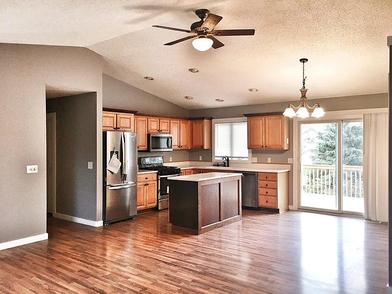 17972 Cherokee Dr — Photo 2
