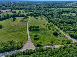 100 Starkey Rd, Saint Jo, TX 76265