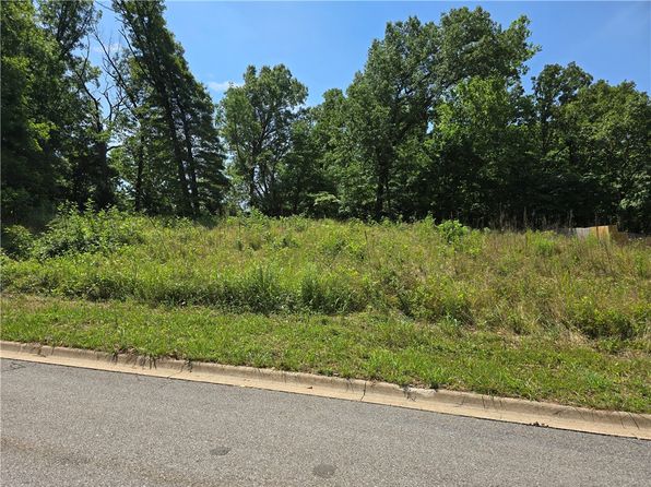 1306 Shepherd St #33, Pea Ridge, AR 72751
