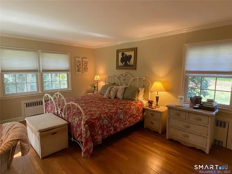94 Fennbrook Dr — Photo 29