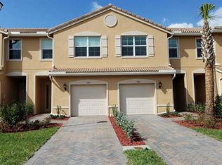 5889 Monterra Club Dr, Lake Worth, FL 33463