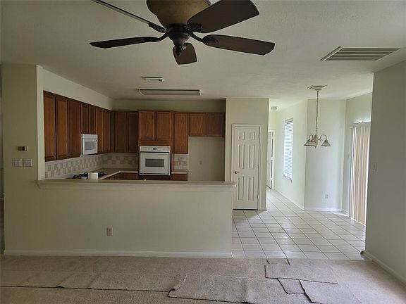 4th image of 2423 Waterwood Dr