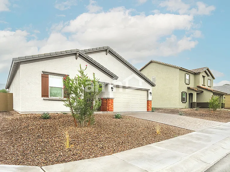 8225 S 21st Dr — Photo 24