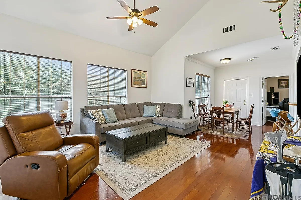 Building Photo - 710 E Boyd Dr #505