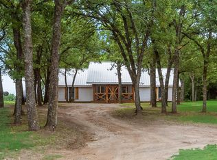 1402 Posey Brewer Rd, Sunset, TX 76270