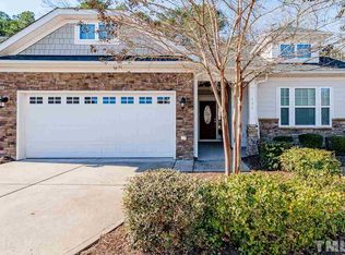 404 Duchart Ln, Fuquay Varina, NC 27526