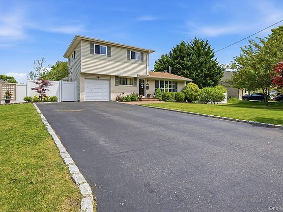 3rd image of 23 Riverdale Avenue