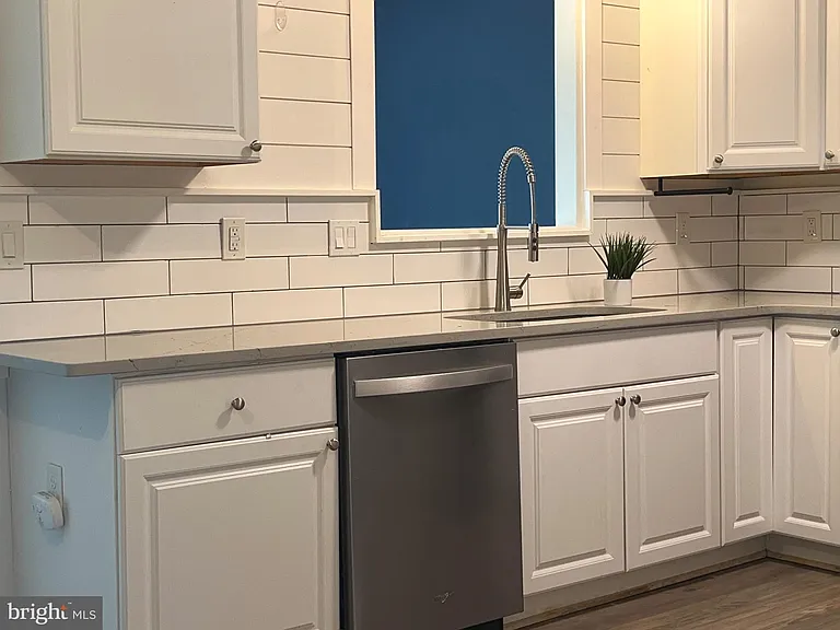 4506 Luau Ct — Photo 5