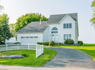 3129 Lake Rd, Williamson, NY 14589