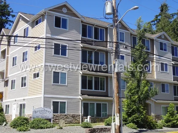 Broadway Apartments