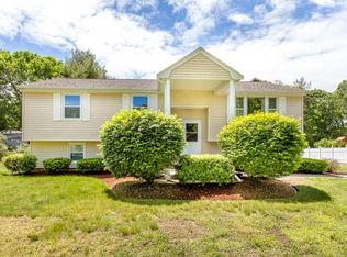 182 Everett Cir, Stoughton, MA 02072