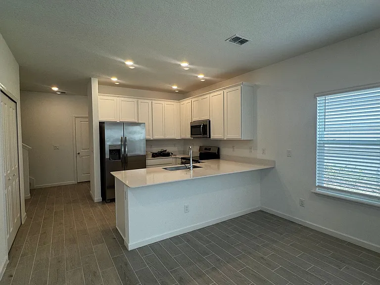 2234 Windward Cay Ln — Photo 6