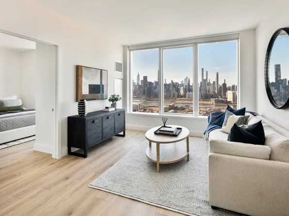 23-15 44th Road image 2 of 21