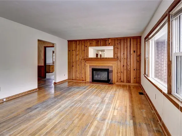 309 Sourwood Dr, Hampton, VA 23666