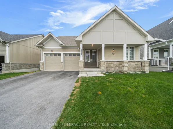140 Country Club Dr, Loyalist, ON K0H 1G0