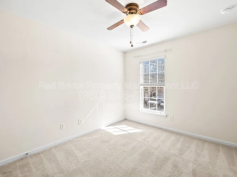 8911 Kirkley View Ct — Photo 17