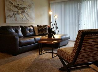 844 4th St SW APT 105, Forest Lake, MN 55025