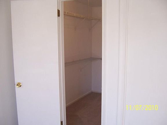 master bed closet 2