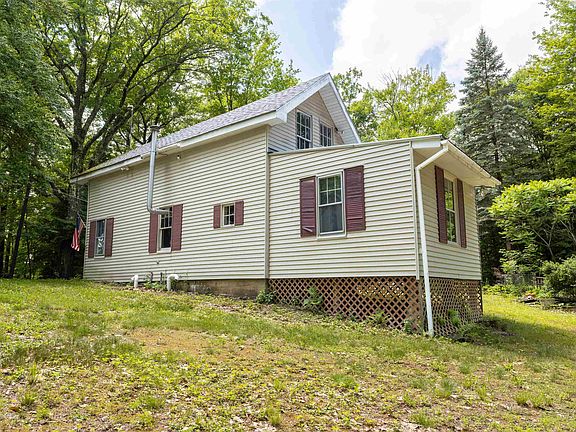 4th image of 32 Grannis Street