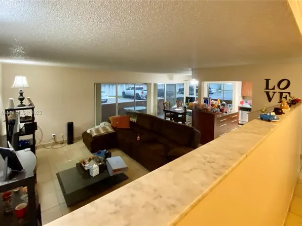 4850 SW 63rd Ter APT 114, Fort Lauderdale, FL 33314