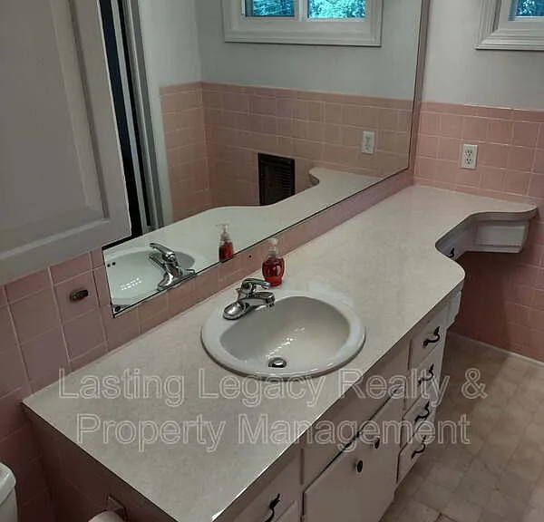 4850 Ellen Ave — Photo 9