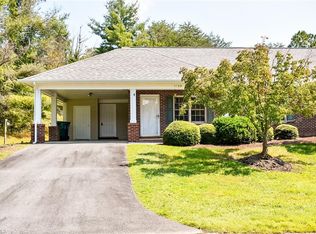 1769 Inglebrook Trl, Mount Airy, NC 27030